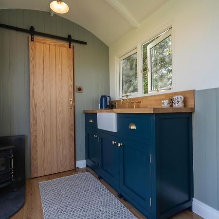 Bannfield Shepherds Hut Ballymoney Exterior foto